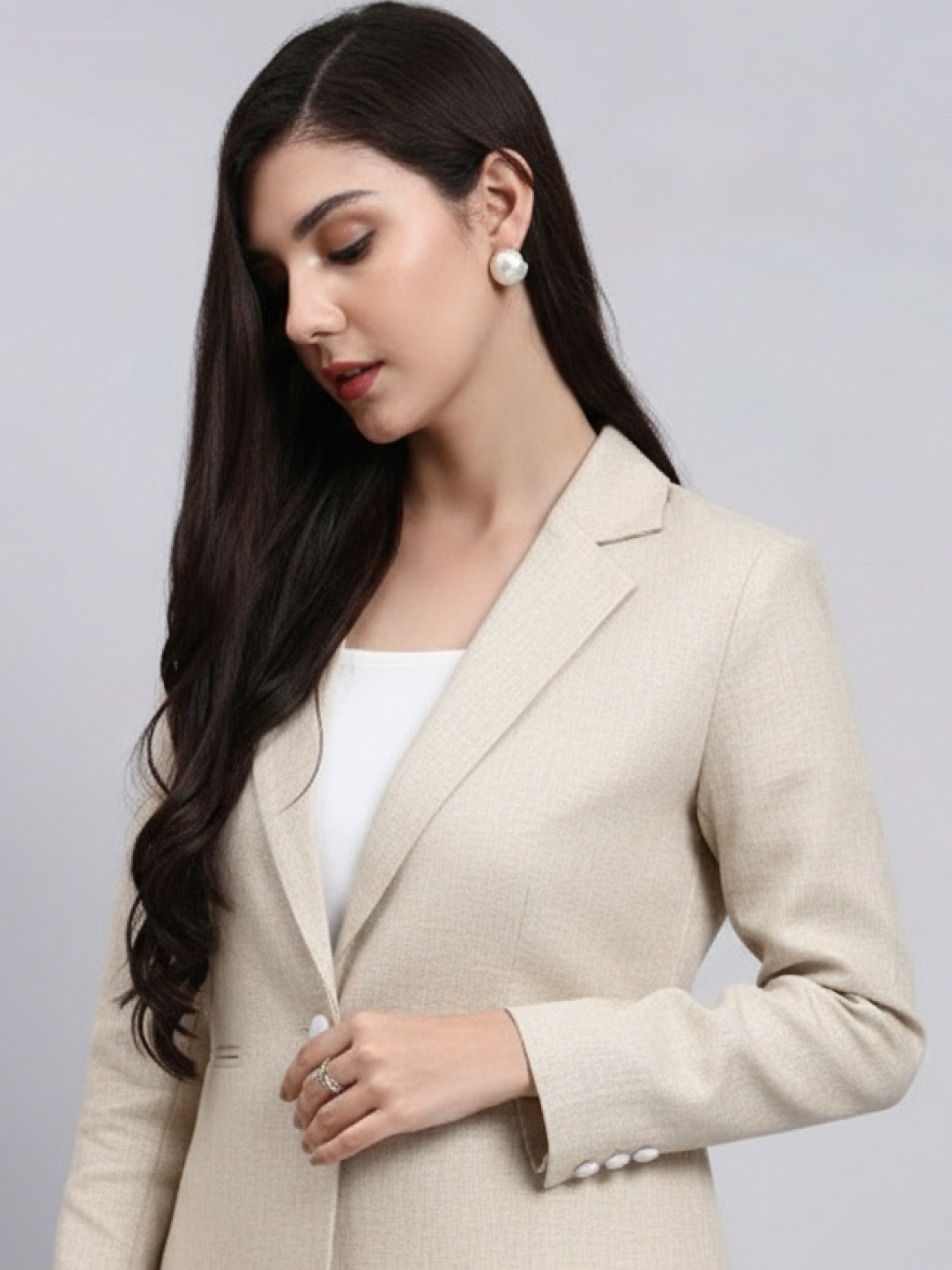 Light Beige Linen Blazer for Women | Breathable All-Occasion Tailoring